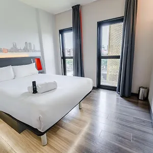 Easyhotel Barcelona Fira 2*, L'Hospitalet de Llobregat Španělsko