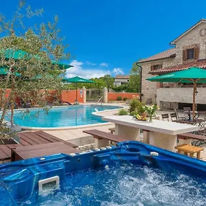 https://apart-complex-villa-anja.in-istria.net